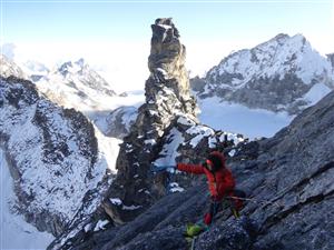 Alpinistul clujean Vlad Căpușan, luat de o avalanșă în Himalaya