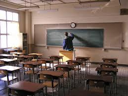 Planuri mari în învăţământ: reevaluarea programelor şcolare, manuale noi, internet în clasă