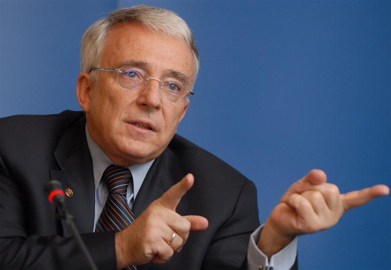 Isărescu, despre economie: 