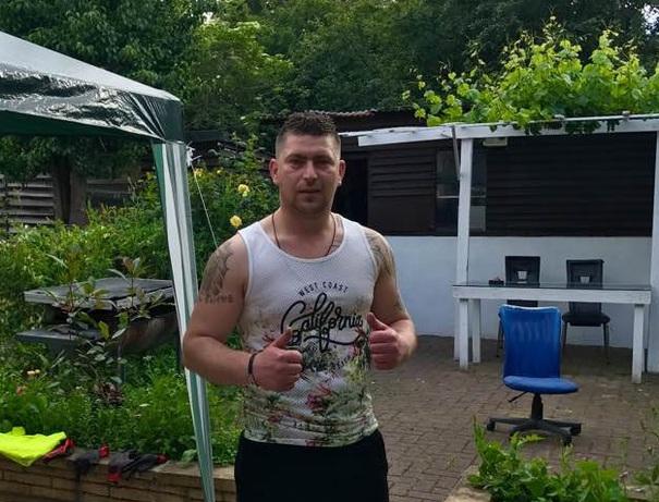 Ambasada României caută o formă de protecţie pentru românul devenit erou în atentatul de la Londra