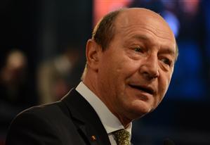 Traian Băsescu: Dacă există un dosar în arhiva SIPA vizând persoana mea, cer să fie făcut public