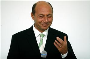 Băsescu, după căderea guvernului Grindeanu: Culmea penibilului ca miniştrii PSD să îşi retragă demisiile