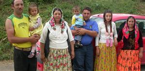 Romii cer premierului desemnat înfiinţarea unui Minister al Minorităţilor