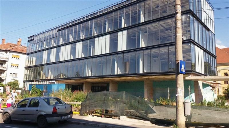 Cine continuă lucrările la sediul Inspectoratului Şcolar