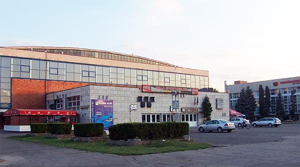 Primăria mută două stații metropolitane şi autorizează o autogară