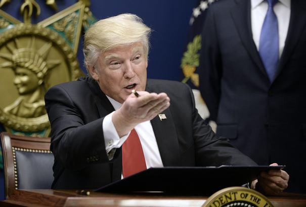 Instanţa supremă din Statele Unite acceptă măsurile antiimigraţie dispuse de Donald Trump, dar permite excepţii