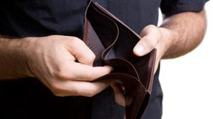IMPACTUL trecerii contribuţiilor sociale exclusiv în sarcina angajatului: Salariile ar putea să scadă cu 22%