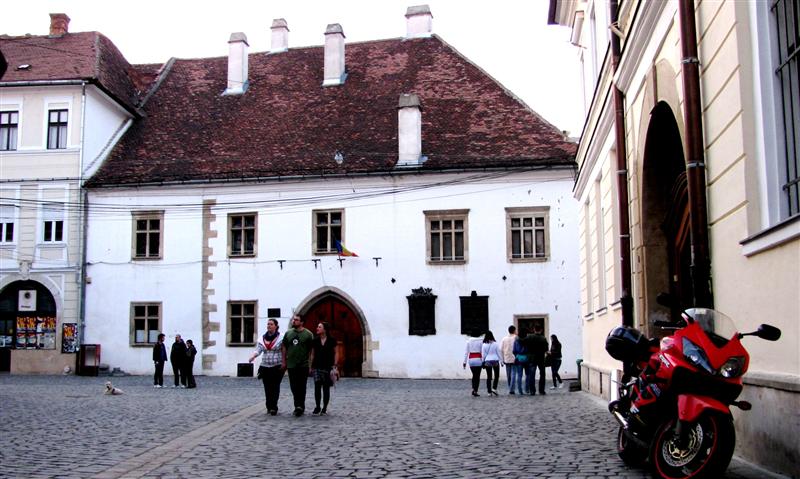 Casa Matei, deschisă publicului. UAD pregăteşte două expoziţii