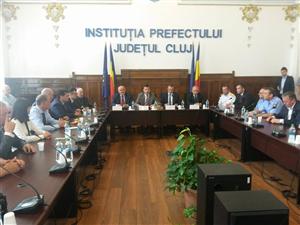 Noul prefect al Clujului şi-a intrat în pâine. 