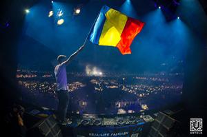 Armin van Buuren, după 20 de ani de carieră: ia în continuare lecții de pian, citește în fiecare zi, urăște călătoriile 