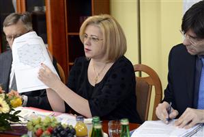 Comisarul Corina Creţu face lobby la Cluj pentru UE cu 27 de state