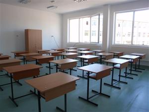 Sindicaliştii din educaţie: Şcolile trebuie să primească banii direct de la ministerul de Finanţe, nu prin primării