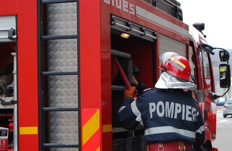 Incendiu la Medicală 2 Cluj. Zeci de pacienţi au fost evacuaţi. Focul a fost pus voit