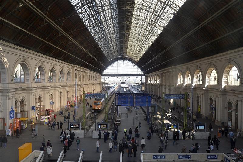 Meleșcanu vrea tren de mare viteză Budapesta - Cluj - București