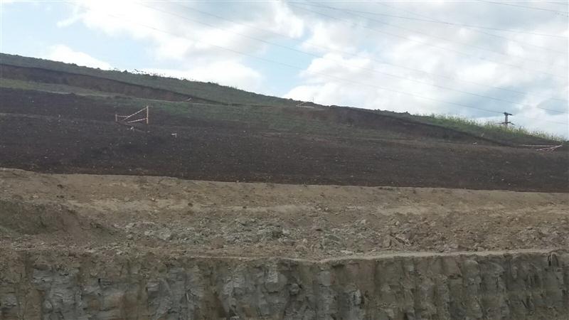 8 alunecări de teren pe tronsonul Decea - Turda al A10. Constructorul susţine că 