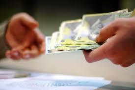 Ministrul Finanţelor propune o lege prin care să menţină salariile la un anumit nivel