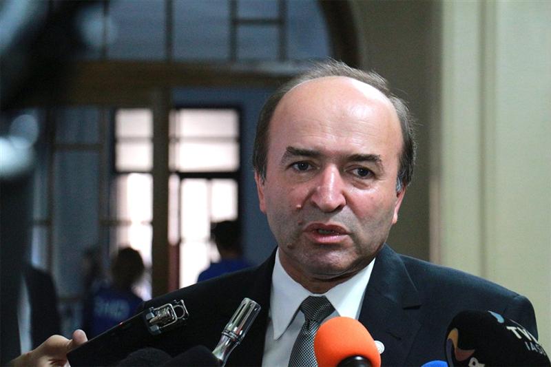 Tudorel Toader, despre dosarul „Insula Belina”: Legalitatea unei HG nu o verifică procurorul, ci judecătorul în contencios administrativ