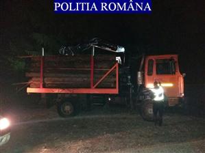 Focuri de armă în Beliş! Hoții de pădure din Cluj, călcaţi de poliţişti FOTO