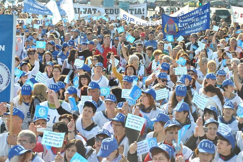 Ultimatum dat Guvernului: profesorii clujeni ies în stradă