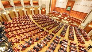 Legea finanţării partidelor, modificată. Banii obţinuţi nelegal nu mai pot fi confiscaţi