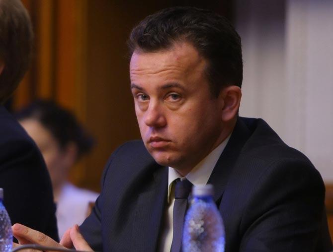 Pop, către profesori: Acesta s-ar putea să fie ultimul meu discurs, ca ministru, în faţa dumneavoastră