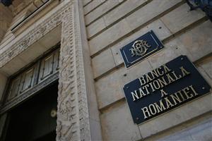Cele două scenarii de criză | Economiştii avertizează că BNR va mări dobânzile sau va lăsa leul să se deprecieze pentru a atenua inflaţia în 2018
