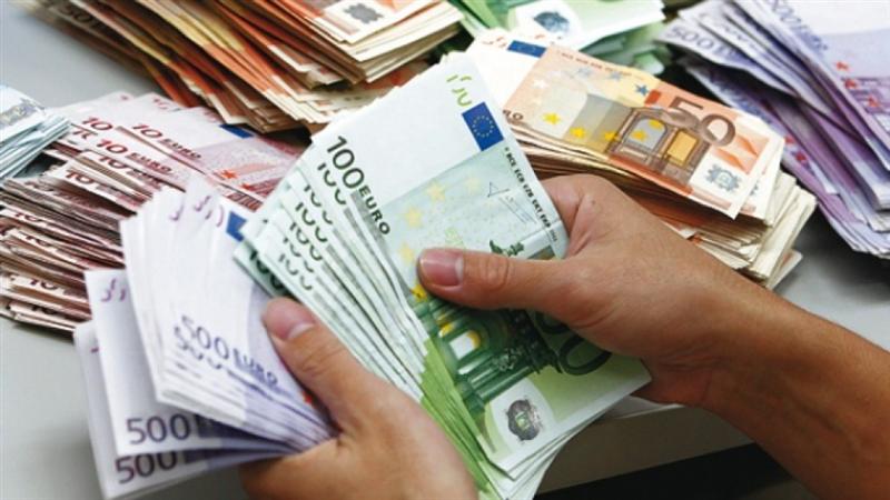 Indicele ROBOR la şase luni urcă la 2,02%, cel la nouă luni creşte la 2,08%