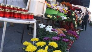 De unde se pot cumpăra flori şi lumânări pentru Luminaţie