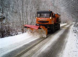 Primele intervenții pe drumurile județene în sezonul rece 2017 - 2018