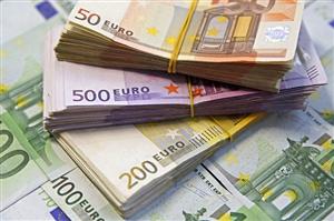 Cursul interbancar a deschis săptămâna pe creştere, la 4,65 lei/euro