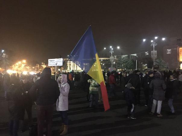 Proteste faţă de legile Justiţiei şi modificările la Codul Fiscal, în Bucureşti, Braşov, Timişoara: Guvernanţii 