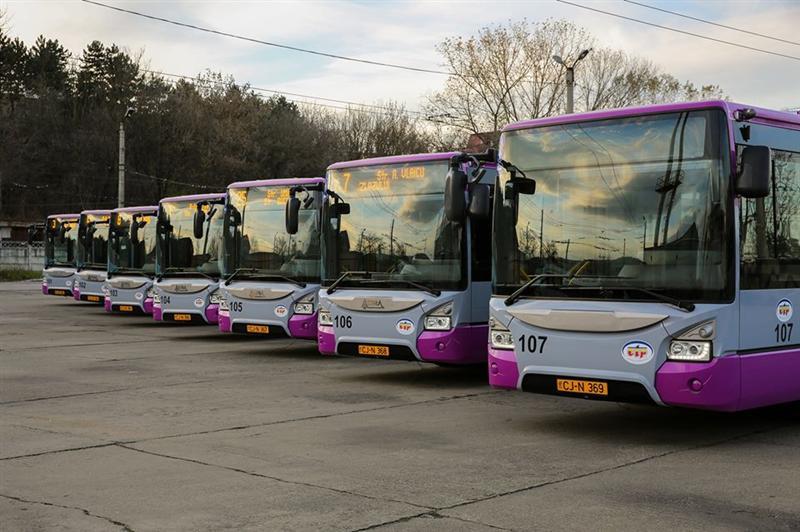 Minivacanţa de 1 Decembrie: Cum circulă mijloacele de transport în comun