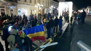 Trei mii de clujenii în stradă: ”Tăcerea noastră e puterea lor, așa că hai să facem gălăgie!” Un nou protest împotriva Legilor Justiției GALERIE FOTO - VIDEO