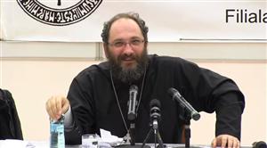 INTERVIU cu preotul Necula despre Facebook, politicieni şi Moş Crăciun
