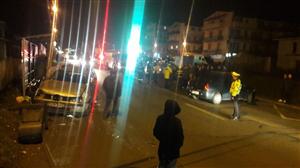 O femeie şi fiul ei, loviţi pe trotuar în Floreşti