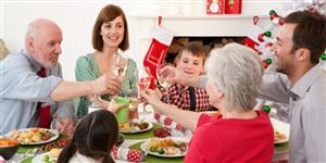 Românii preferă să petreacă Anul Nou acasă, în familie
