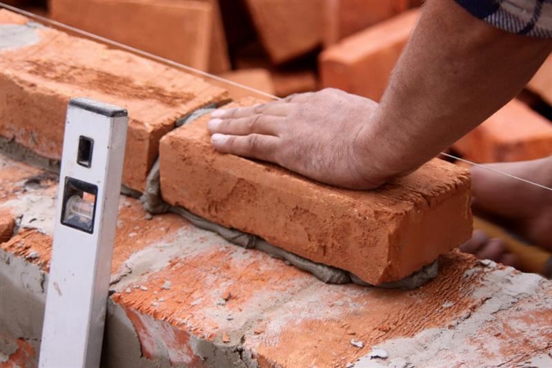 Dezvoltarea imobiliară continuă. Şantierul Nord-Vest, în topul autorizaţiilor de construcţii