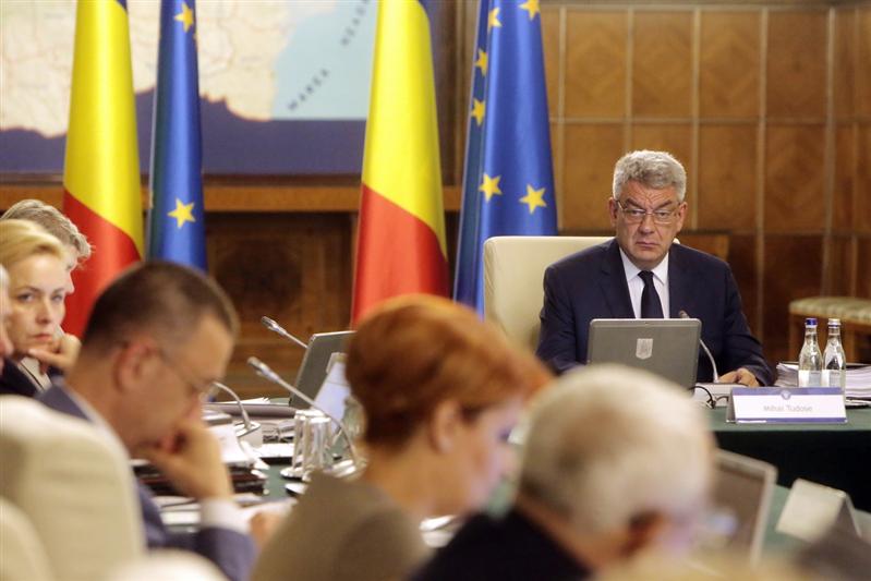 Prima şedinţă de Guvern din 2018. Tudose: Să dea Dumnezeu să avem un an rodnic, că liniştit nu va fi