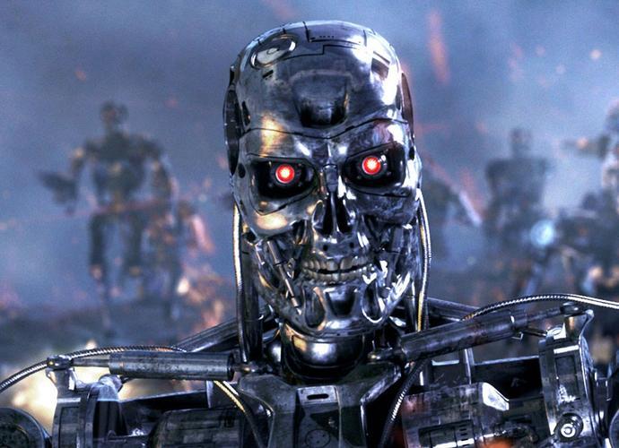 TERMINATOR e mai aproape decât credem. Oamenii de ştiinţă avertizează asupra roboţilor ucigaşi