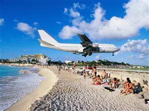 Turismul cu avionul, în creștere cu 18% la Cluj. Charterele zboară la capacitate maximă