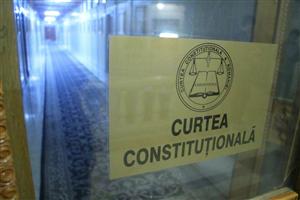 CCR amână decizia privind obiecţiile formulate pe Legile Justiţiei. Prevederile din Legea privind organizarea judiciară, admise parţial
