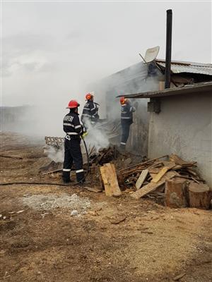 Bărbat mort în incendiu la Cluj FOTO