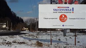 Panou antivaccinare lângă Braşov. Prima campanie, plătită de un clujean. Ce a păţit