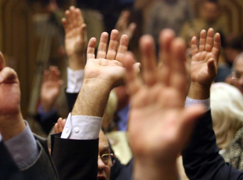 A fost votată legea ambroziei. Cei care nu iau măsuri, amendaţi