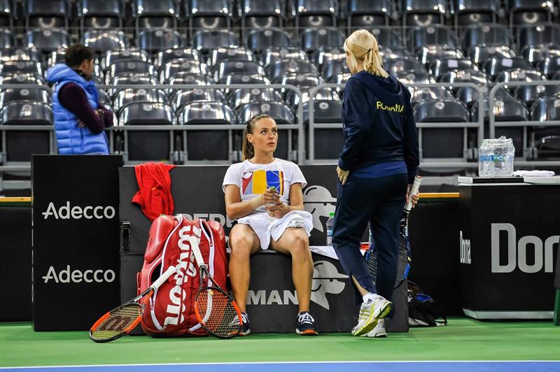 Nu e totul roz la Cluj. Fetele din echipa Fed Cup, probleme cu Polivalenta