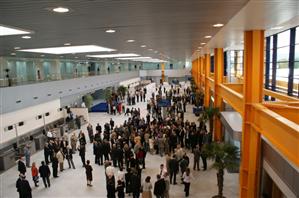 Investiţii la aeroportul Cluj: două noi porţi de îmbarcare şi un nou terminal
