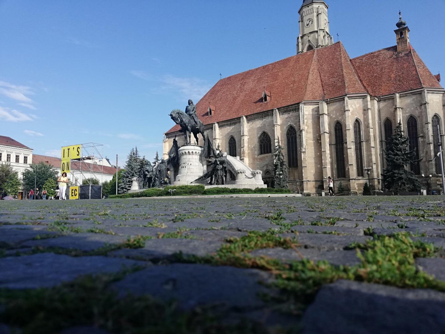 O nouă idee urbanistică, la Cluj: alei înierbate GALERIE FOTO