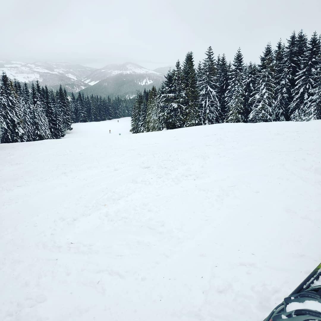 FOTO: Weekend la ski. Peisaje uimitoare pe pârtiile din Cluj