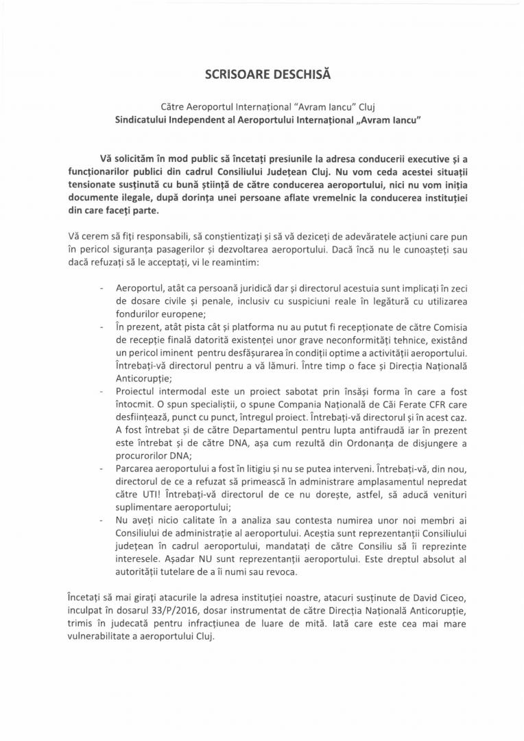 Tișe îi arată lui Ciceo dosarul penal în care acesta este judecat pentru luare de mită: 