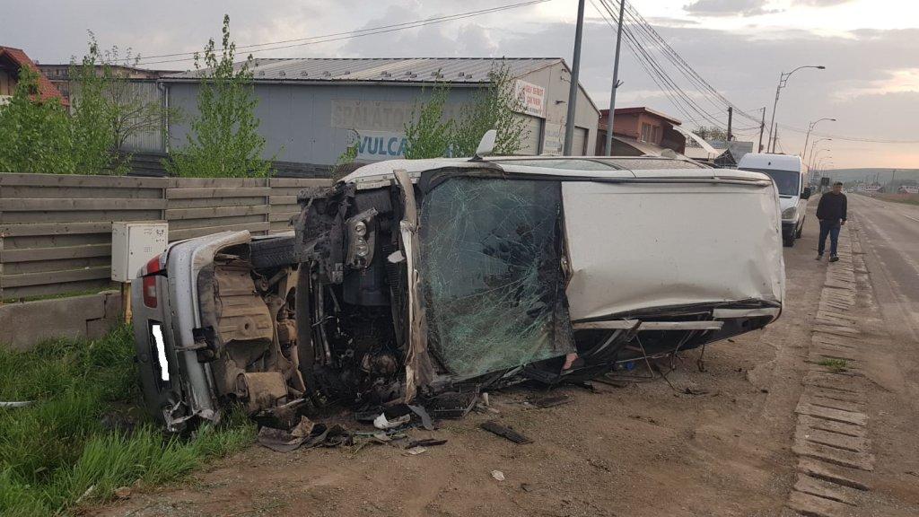 Polițiștii au pus mâna pe Boxi, după mai bine de 3 luni! A provocat un accident în Sânnicoară, nu avea permis